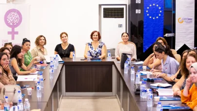 İzmir kadına şiddet karşı Narlıdere'de buluştu