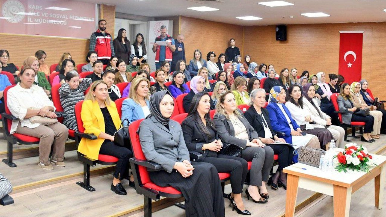 Kars’ta gönül elçileri ile koruyucu aile farkındalık toplantısı düzenlendi