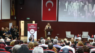 Usta oyuncu Tarık Akan Bakırköy’de anıldı