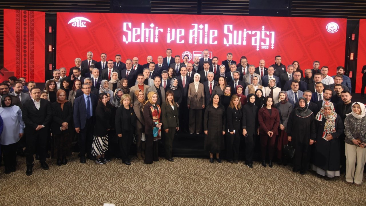Konya’da &#039;Şehir ve Aile Şurası&#039; başladı
