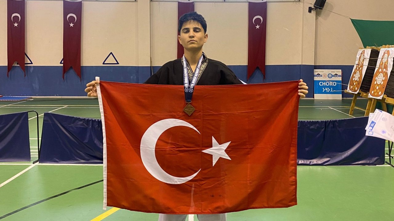 5. Dünya Alpagut Şampiyonası&#039;nda İzmirli öğrenciden çifte üçüncülüğü