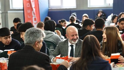 Ahmet Çolakbayrakdar'dan gençlere tavsiyeler