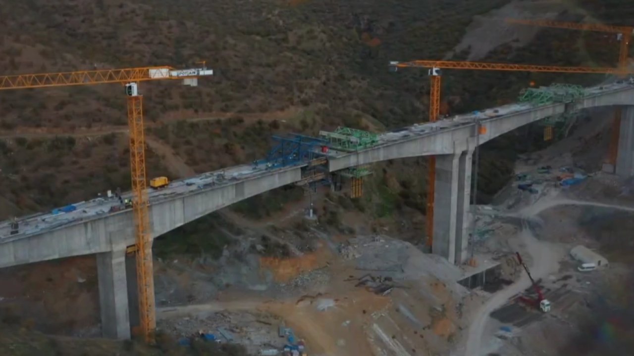 Ankara-İzmir YHT hattıyla Anadolu'ya modern ulaşım ağı