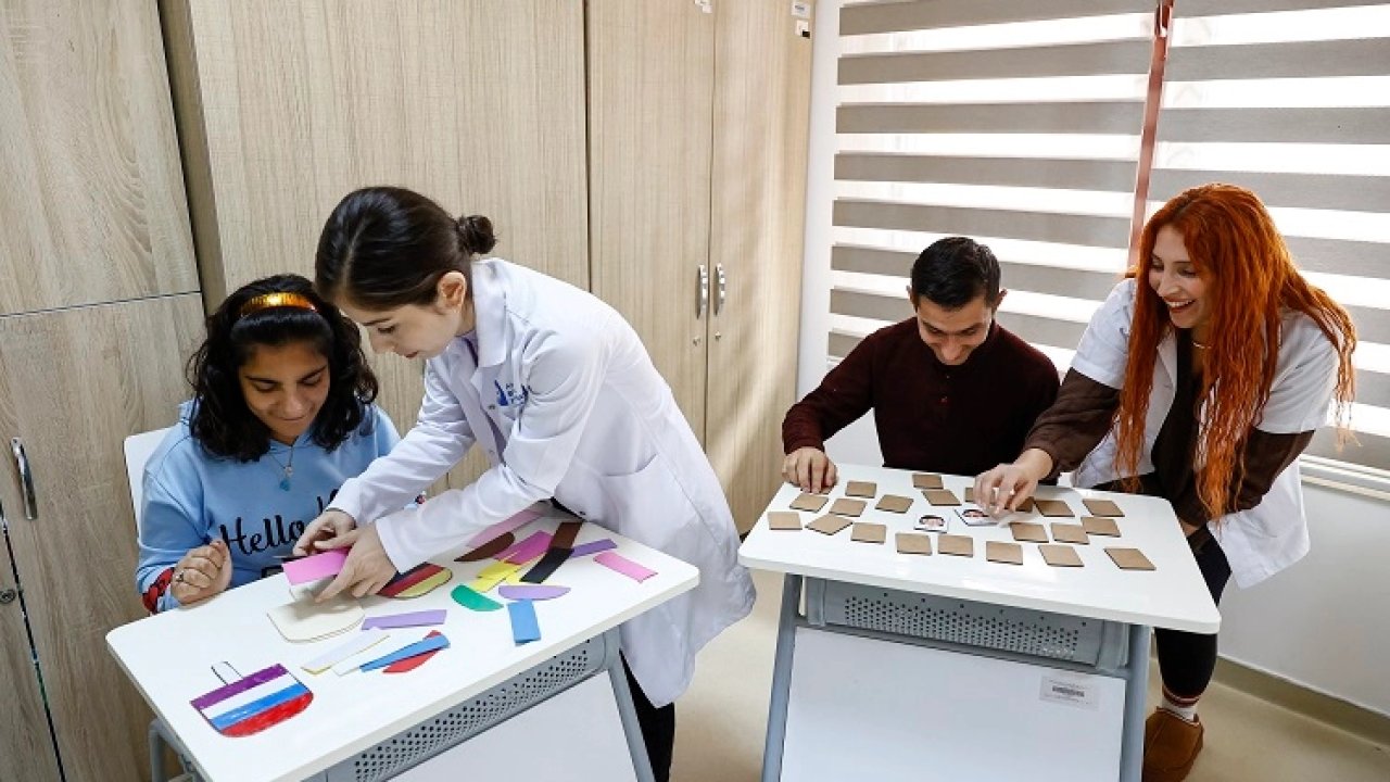 Antalya Büyükşehir’in “Mola Evleri” özel bireylerin ailelerine nefes aldırıyor