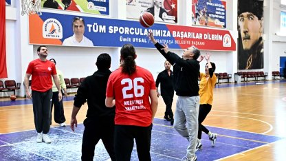 Antalya Muratpaşa’dan amatör spora nakdi destek