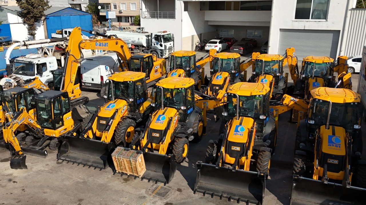 Antalya’da altyapı hizmetlerine 13 yeni araç