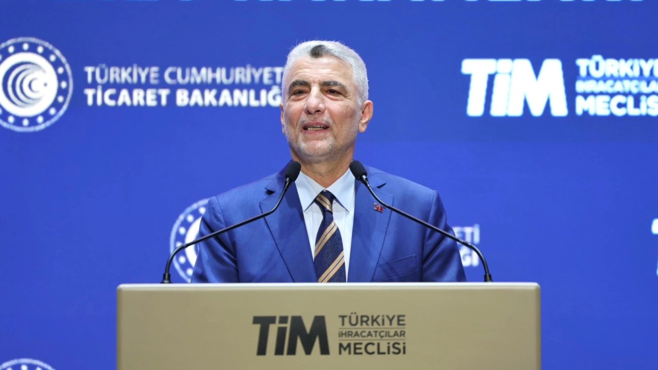 Bakan Bolat: İhracat rekor kırdı, açık kontrol altında