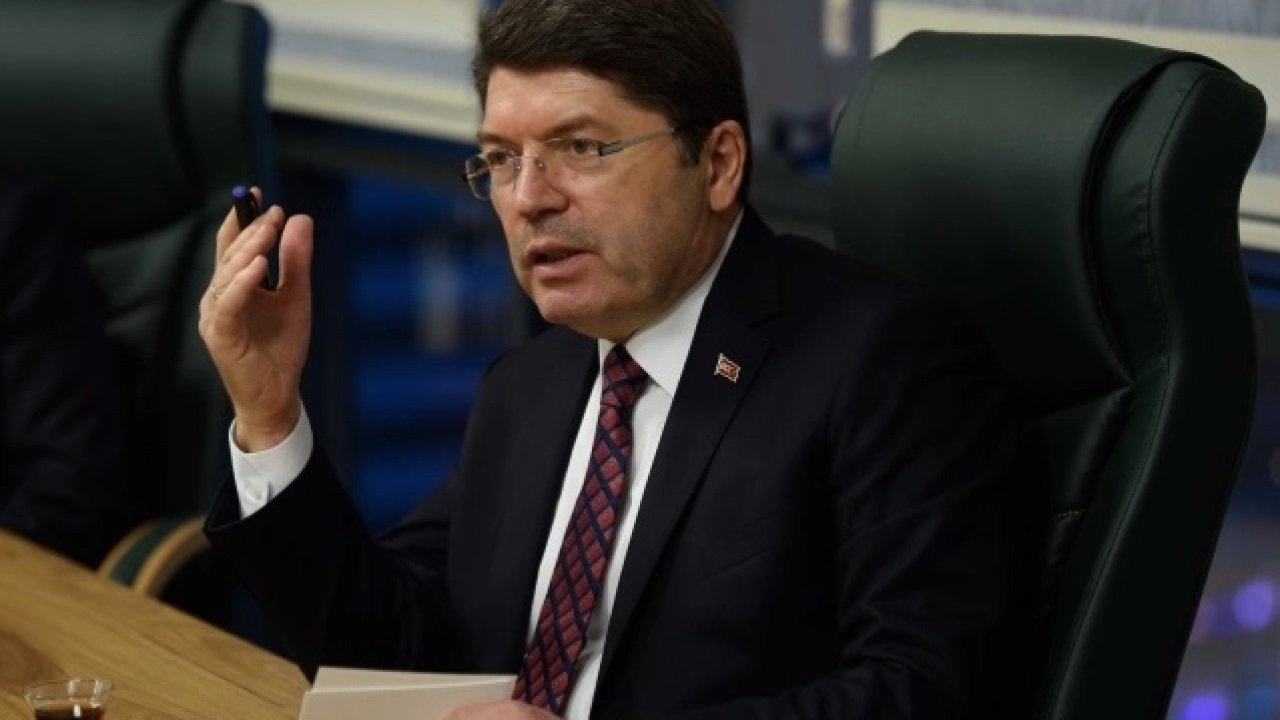 Bakan Tunç: Ankara Haymana'daki uçak kazası için 4 savcı görevlendirildi