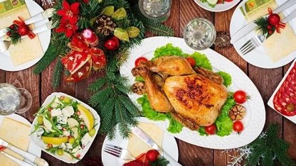 Beslenme uzmanından yılbaşı sofralarında denge önerileri... Yılbaşında çok yedim diye üzülmeyin!