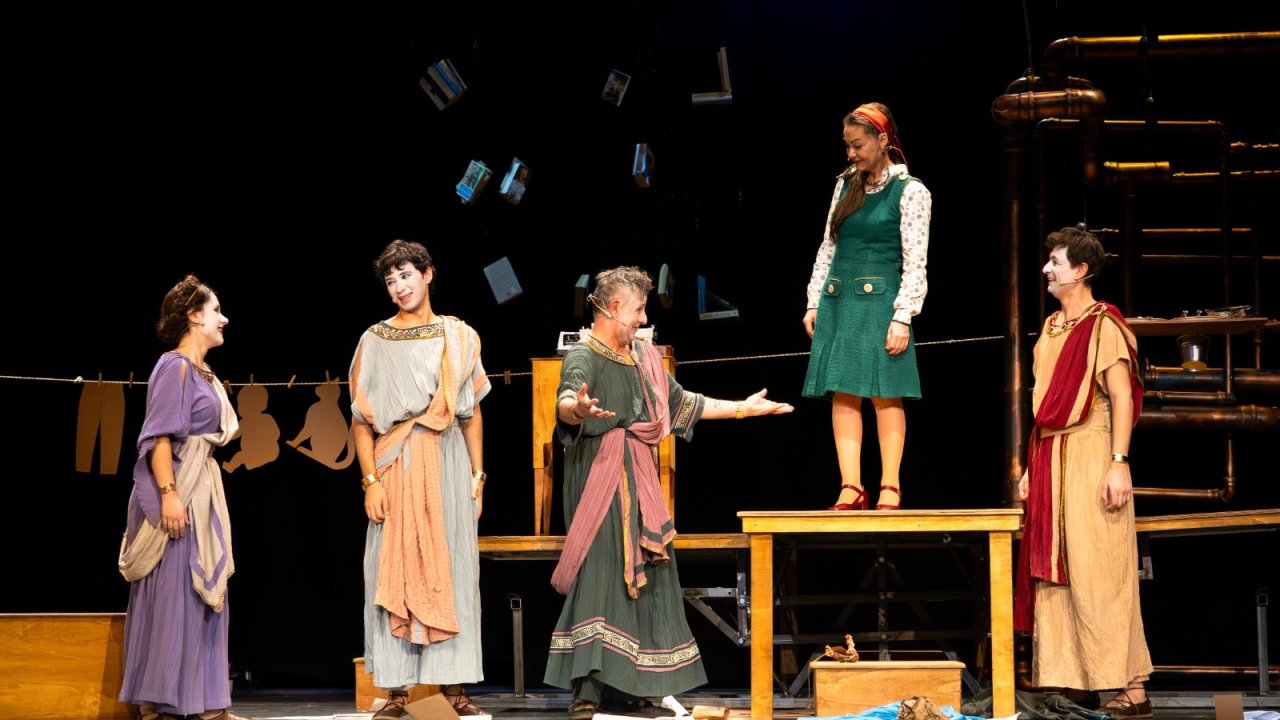 Bursa Şehir Tiyatrosu'ndan dünya prömiyeri