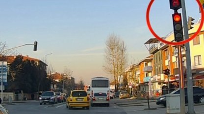 Düzce'de kırmızı ışık ihlali tepki çekti
