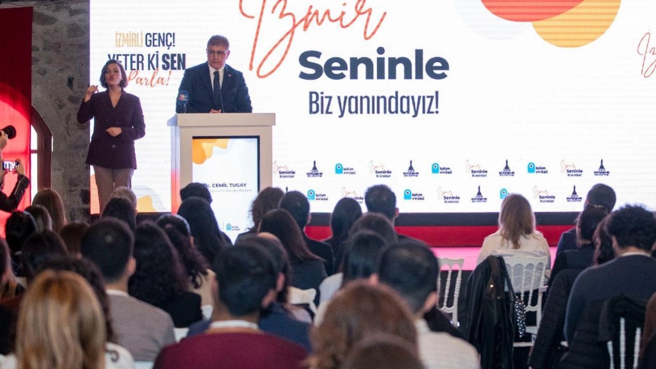 Gençlerin enerjisi İzmir’i dönüştürüyor