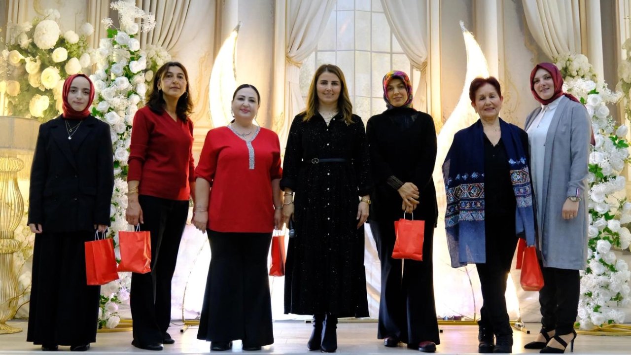 İlham veren kadınlar Gölcük’te moral depoladı