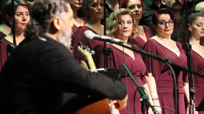 İstanbul Maltepe'de usta yorumcu Ruhi Su unutulmadı