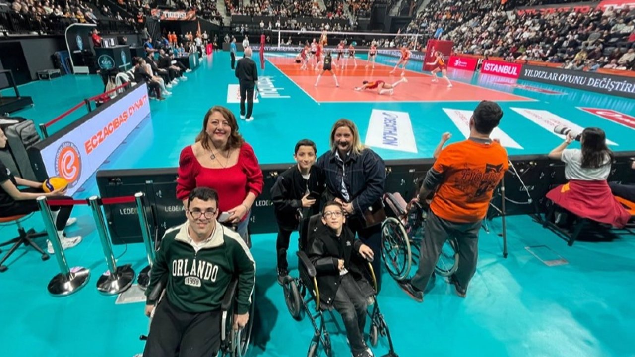 İstanbul Maltepe’nin engelsiz çocukları voleybol coşkusunu yaşadı