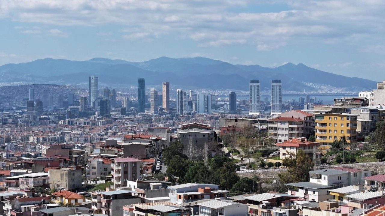 İzmir, güvenli ve planlı kent modeli ile örnek olacak