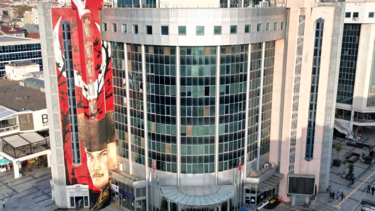 İzmit Belediyesi’nden &#039;kaçak yapı–seçim ofisi&#039; tartışmasına net açıklama