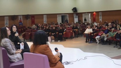 İzmit'ten dijital dünyada sağlıklı çocuk büyütme paneli