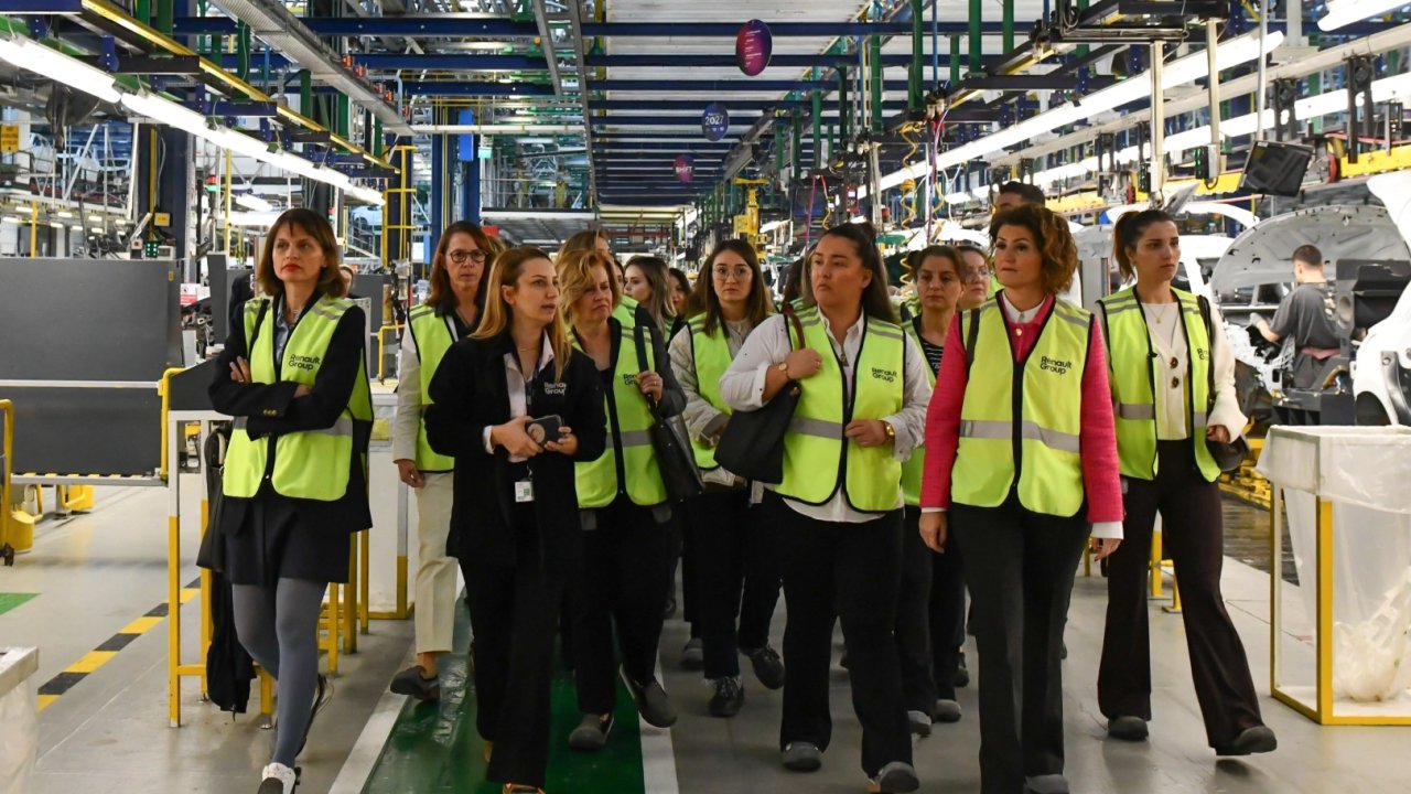 Kadının Güçlenmesi Bursa Platformu'ndan Oyak Renault'a ziyaret