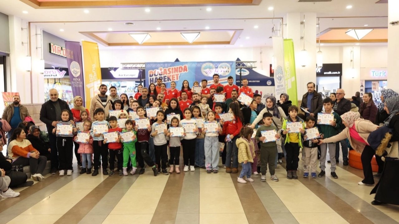 Kayseri Büyükşehir'den AVM'de spor etkinliği