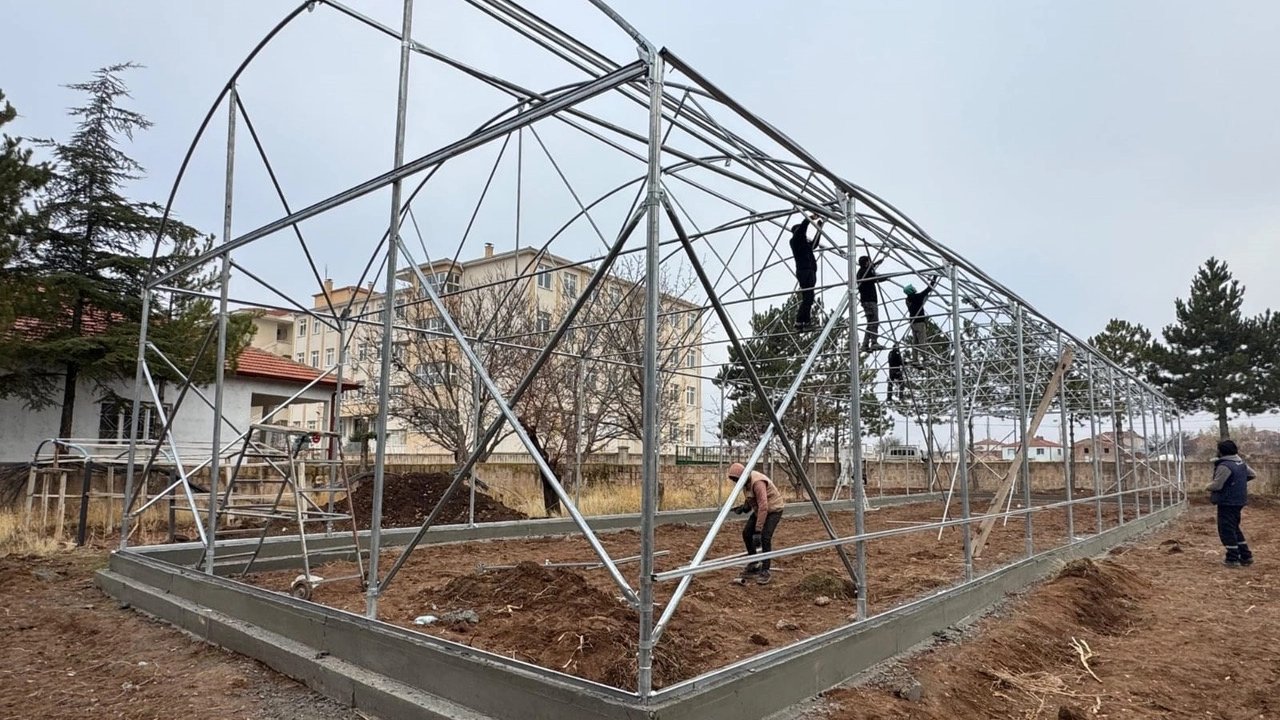 Kayseri Büyükşehir'den Develi'de eğitime 3.5 milyonluk yatırım