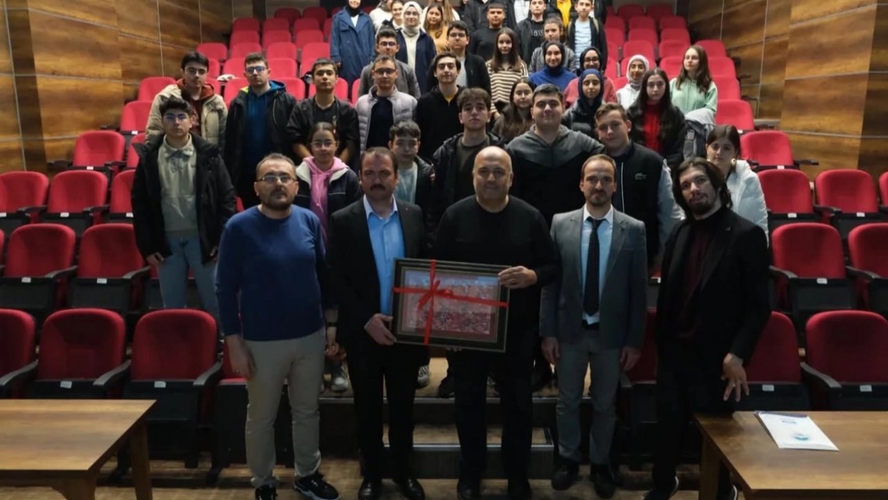 Kayseri Büyükşehir'den gençlere Matematik Kampı