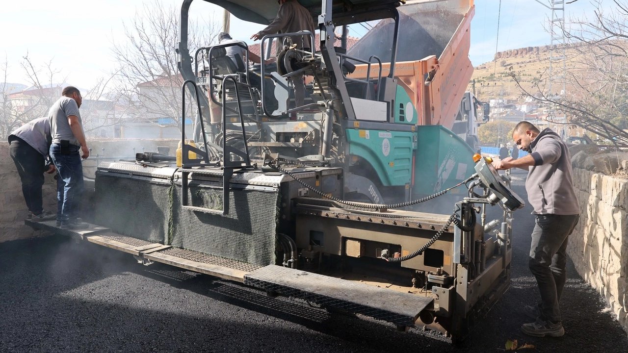 Kayseri Kepez&#039;de konforlu ulaşım için asfalt mesaisi