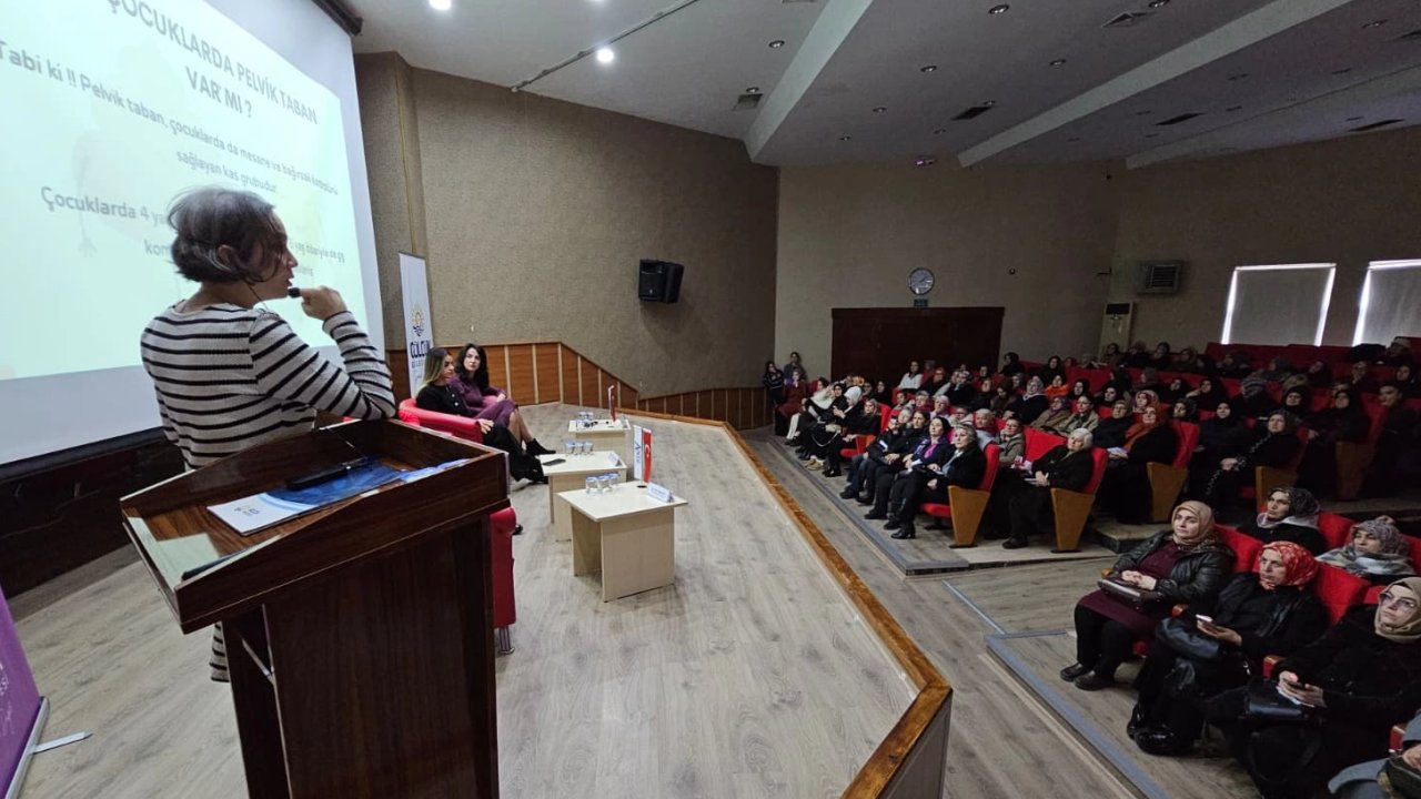 Kocaeli Gölcük Belediyesi’nden sağlık semineri