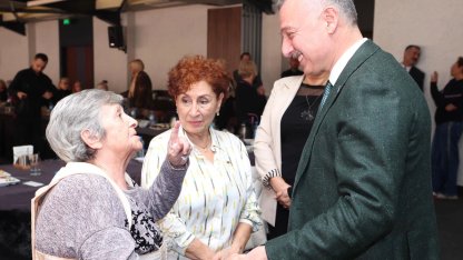 Kocaeli’de Başkan Büyükakın yaşlılarla buluştu