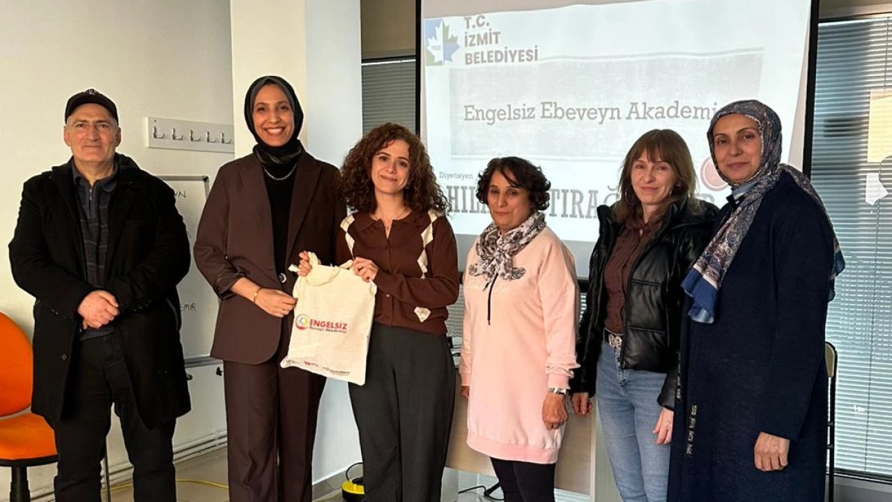 Kocaeli'de Engelsiz Ebeveyn Akademisi’nde sağlıklı beslenme konuşuldu