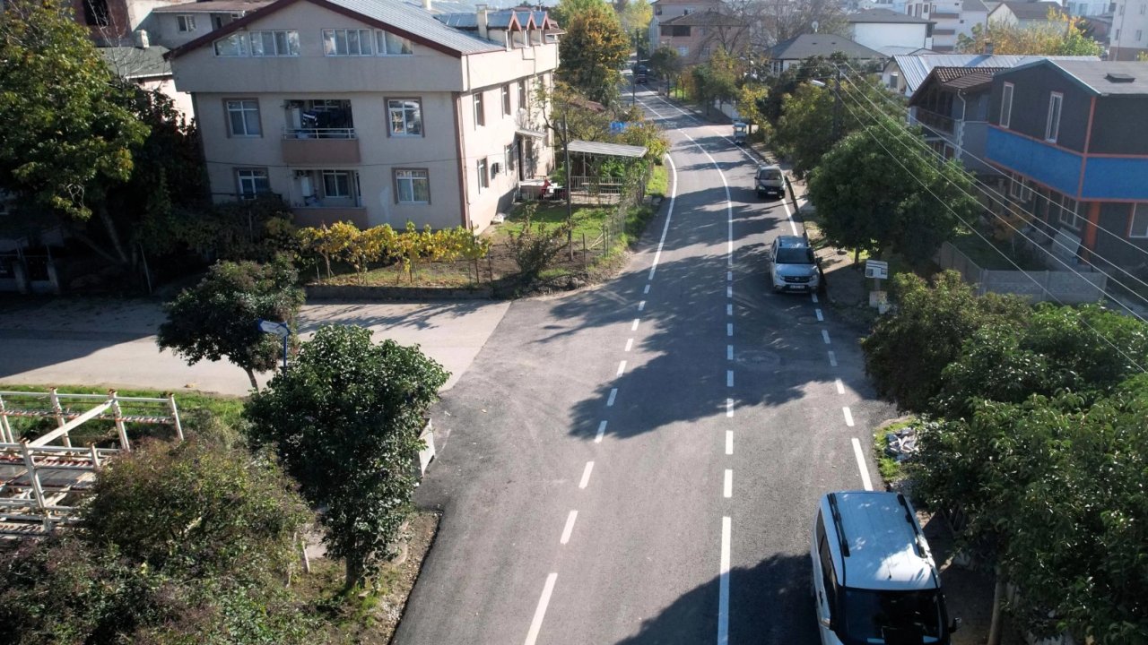 Kocaeli&#039;de Gölcük Bilgin Caddesi yeni yüzüne kavuştu