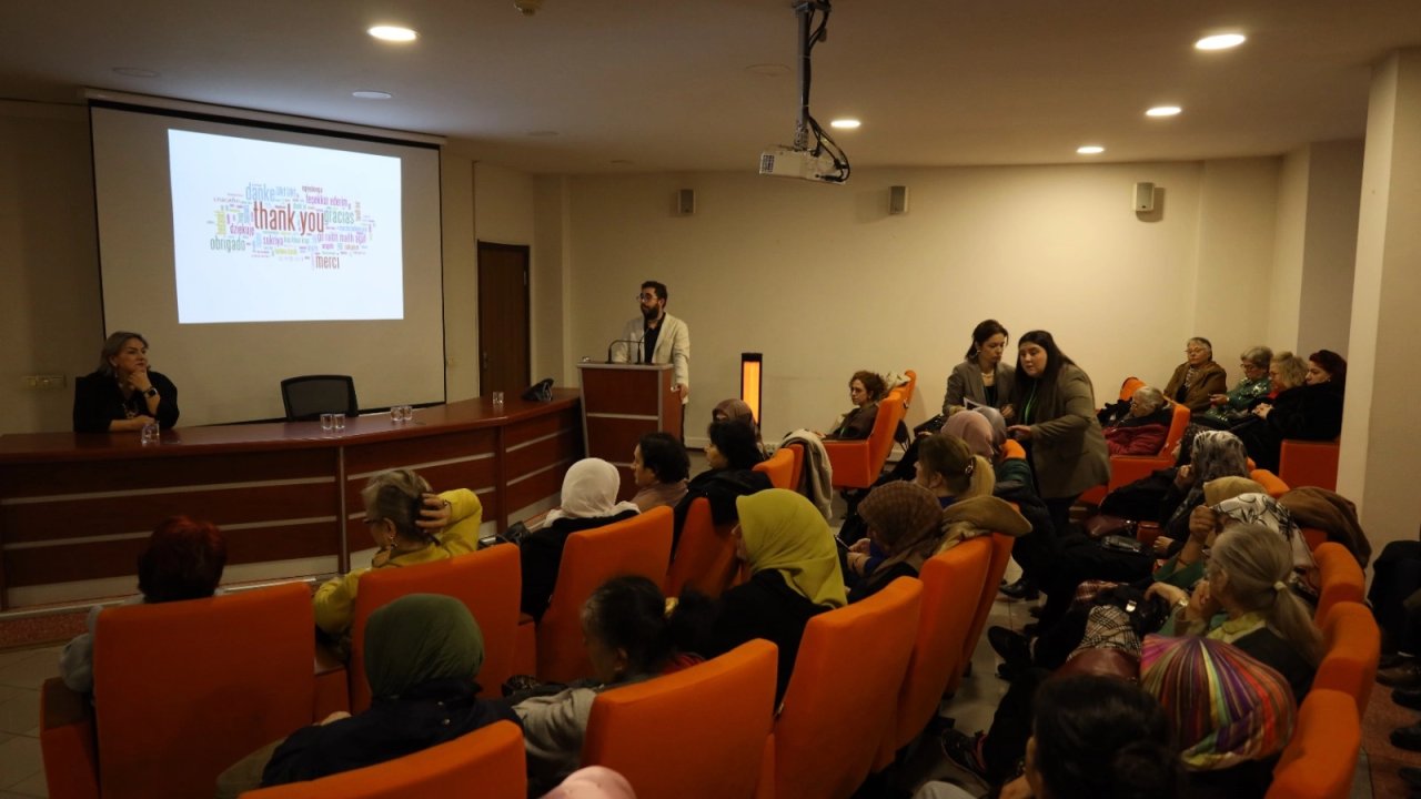 Kocaeli'de “Sağlıklı Yaş Alma Semineri” düzenlendi