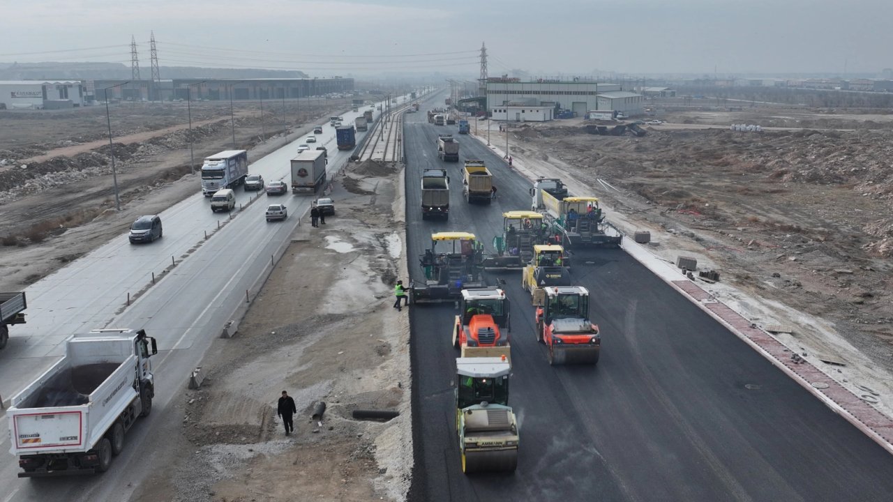 Konya Aslım Caddesi&#039;nde üst yapı çalışması