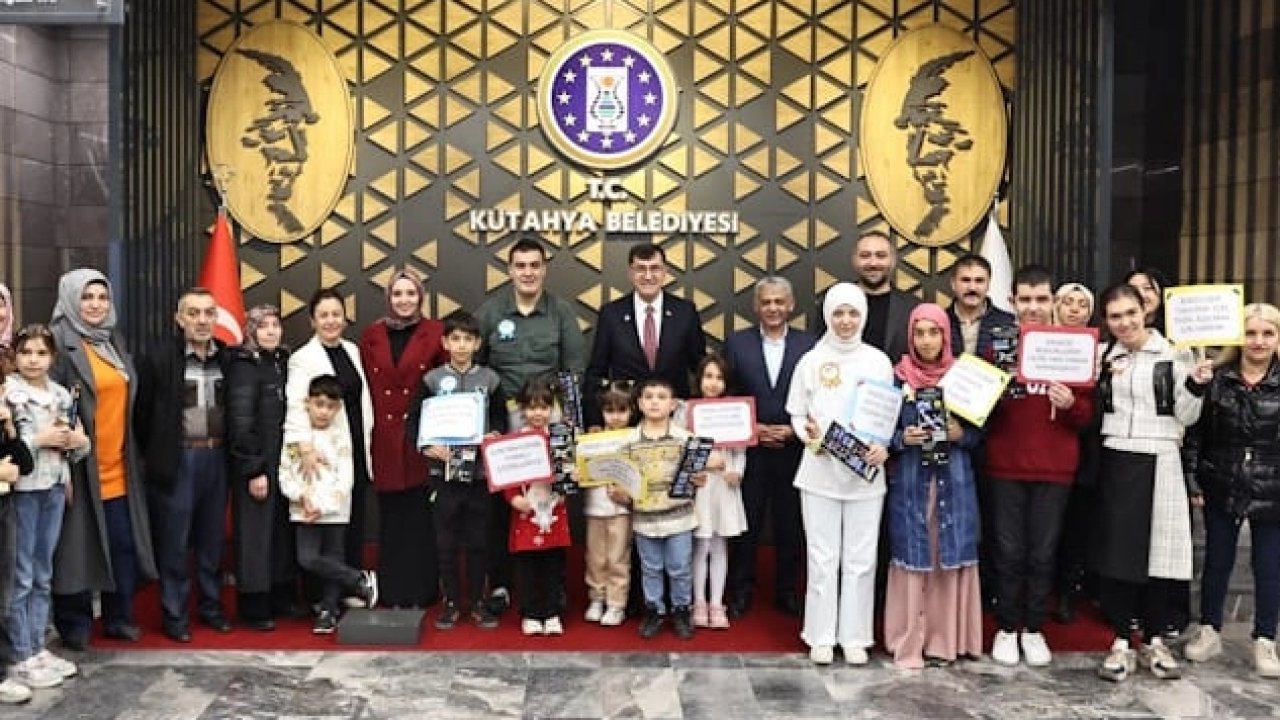 Kütahya&#039;da Başkan Kahveci, özel öğrencileri ağırladı