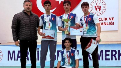 Mardin Yeşilli Gençlerbirliği’nden çifte şampiyonluk