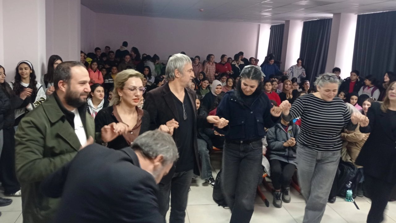 Mardin'de LGS öğrencilerine moral konseri