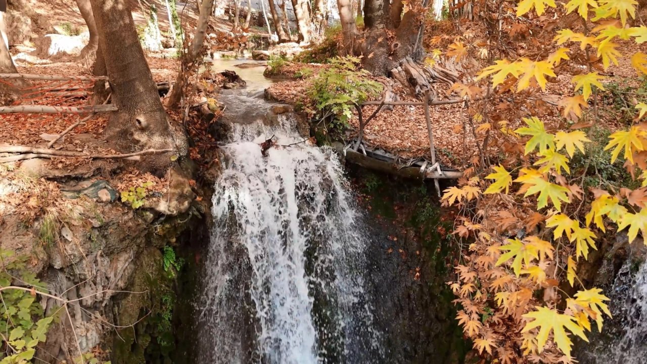 Mardin’in gizli cenneti renk cümbüşüne döndü