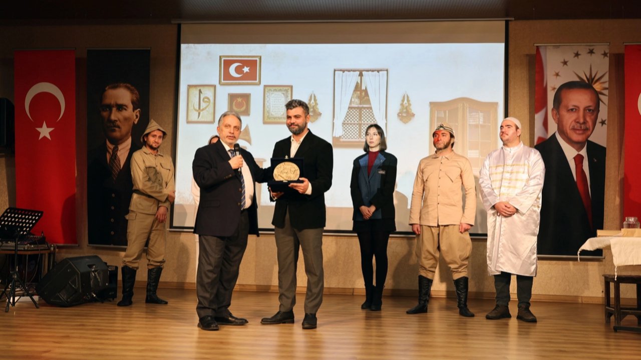 Mehmet Akif Kayseri Talas'ta anıldı