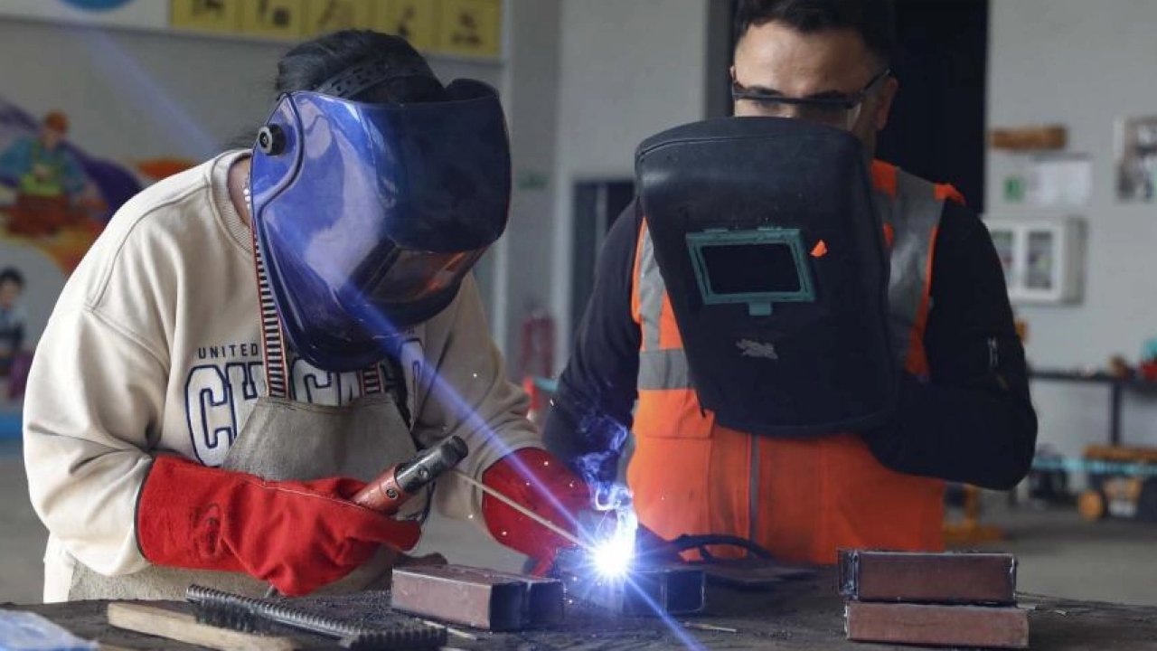 Mersin'de çelik kaynak eğitimleri sürüyor
