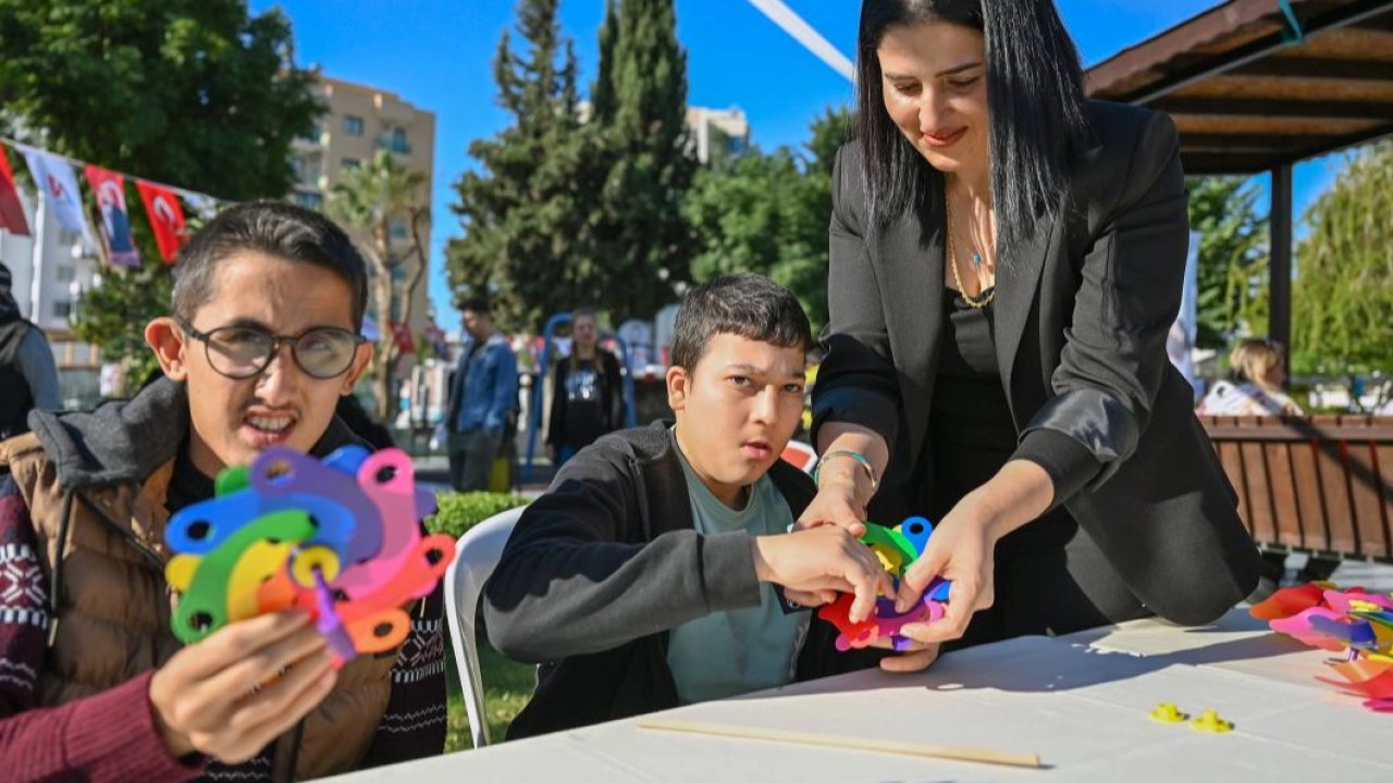 Mersin’de özel gereksinimli bireyler atölyelerde buluştu