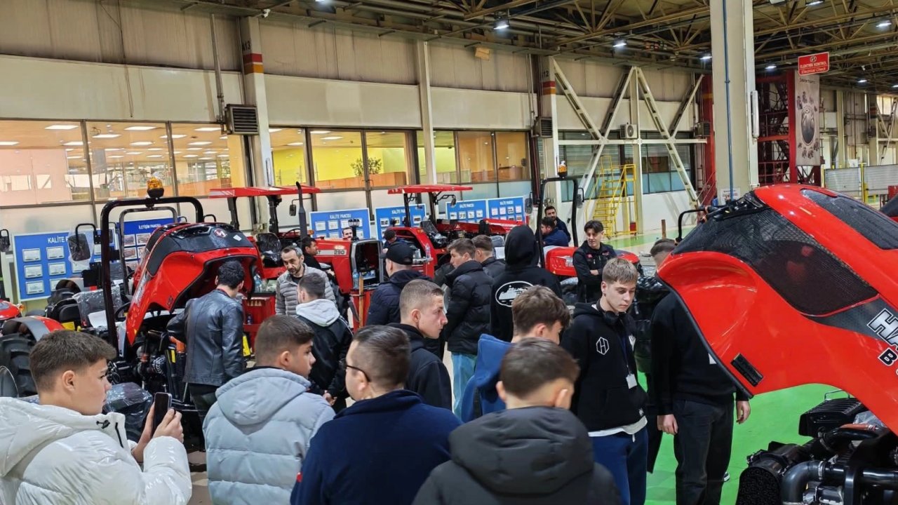 Öğrencilerden yerli ve millî sanayiye teknik ziyaret