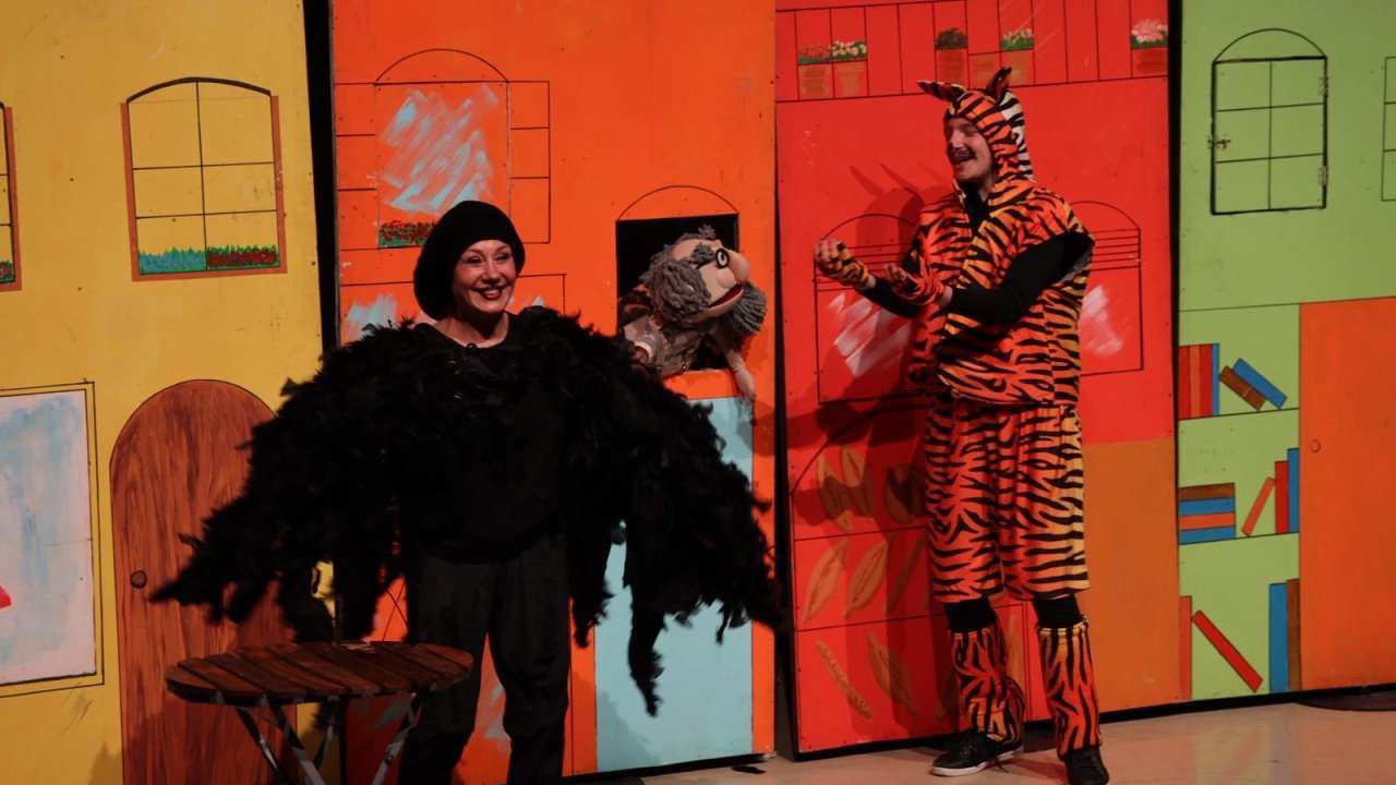 'Renkli Çoraplı Kuzgun' Gebzeli miniklerle buluştu