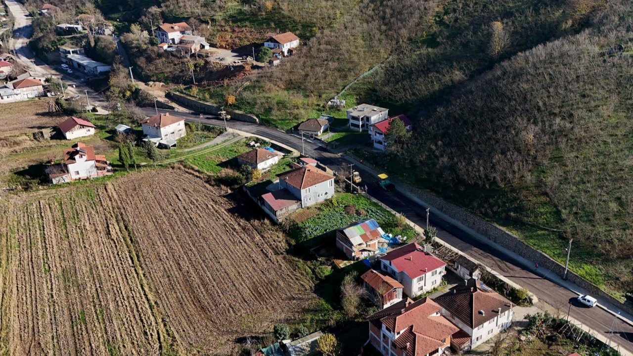 Sakarya Altındere’de altyapı sonrası üstyapı da yenileniyor