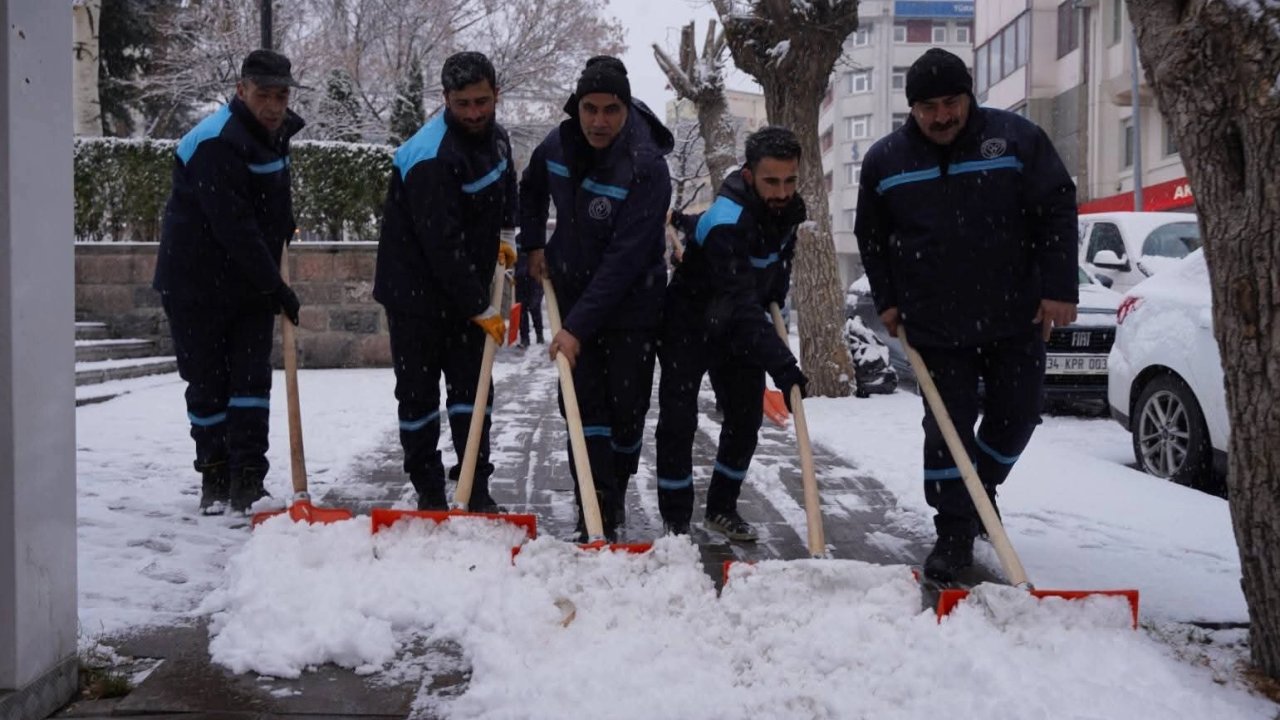 Yakutiye’de kar alarmı