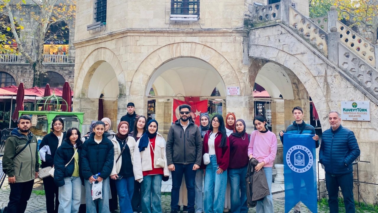 Yıldırımlı gençler Bursa&#039;yı keşfediyor