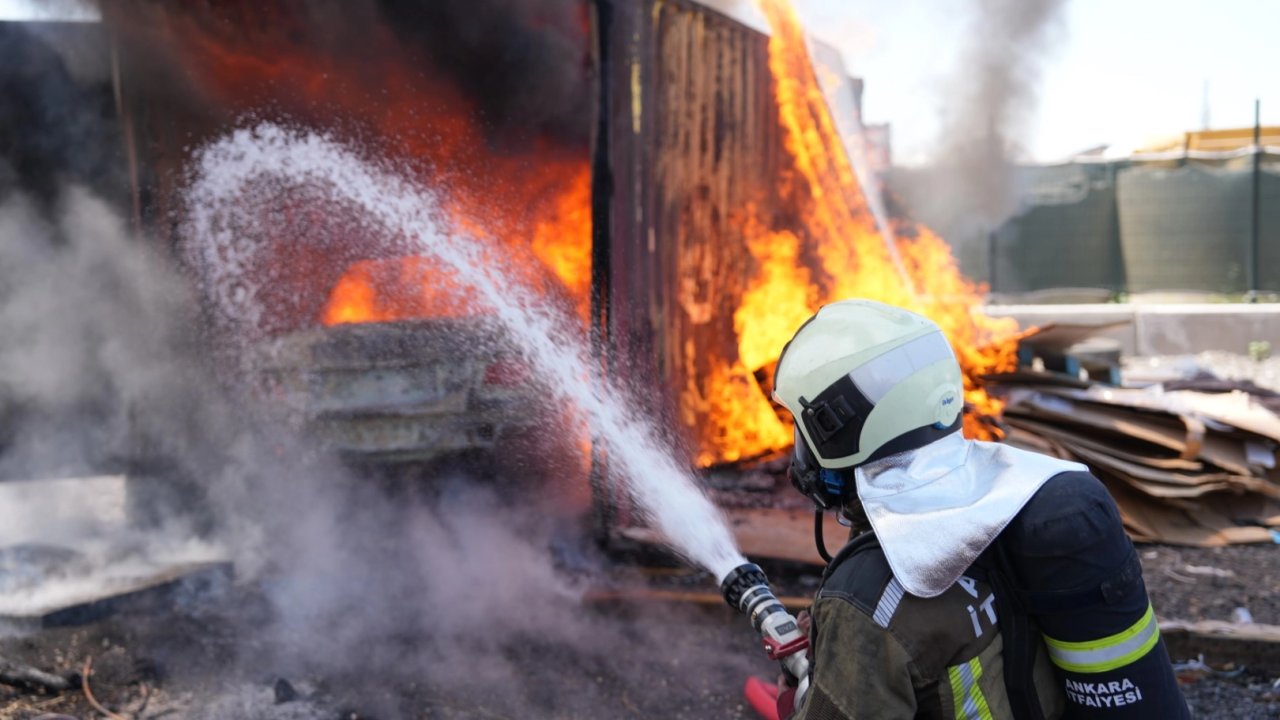 Ankara İtfaiyesi 2025’i kesintisiz hizmetle tamamladı