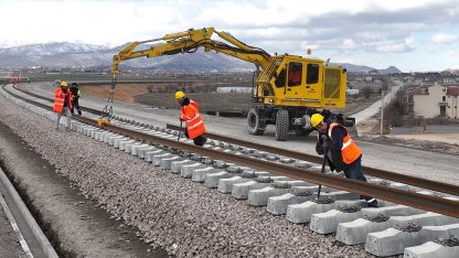 Ankara–İzmir Hızlı Tren hattında hummalı çalışma