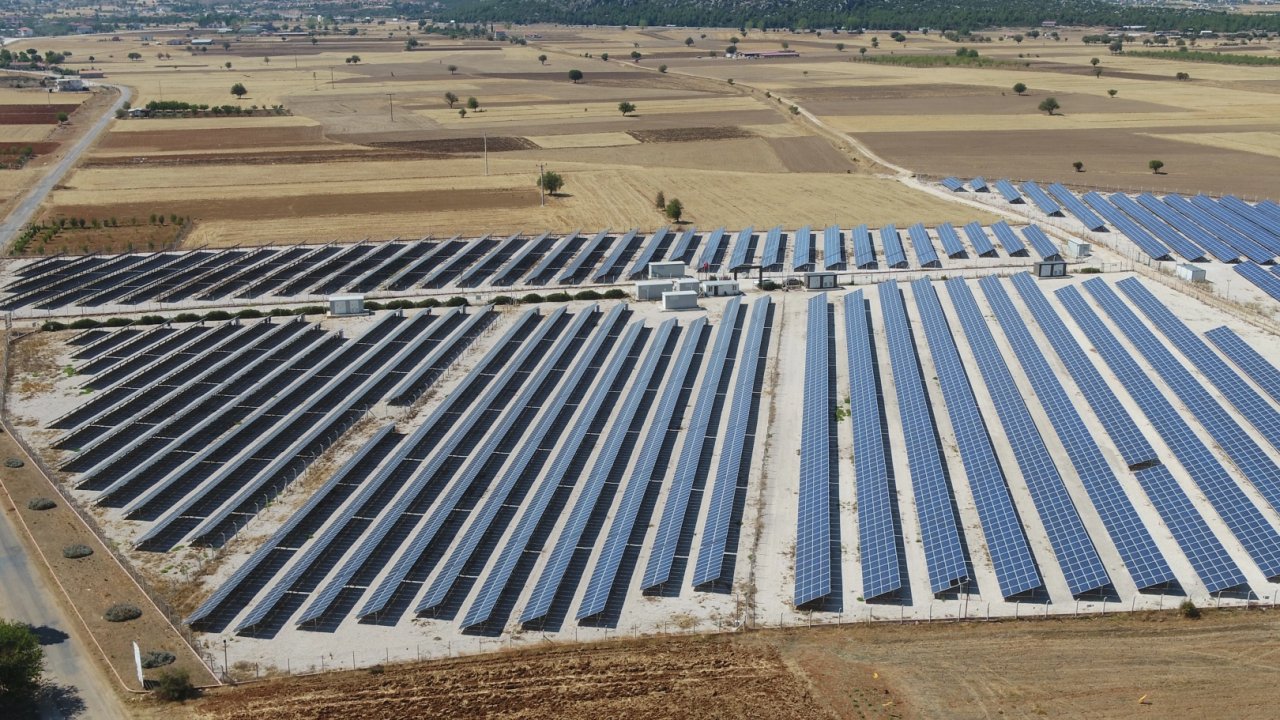 Antalya’da GES yatırımlarıyla 19 bin çiftçiye destek