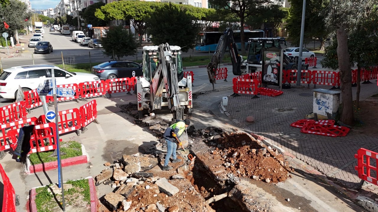 ASAT Muratpaşa’da içme suyu altyapısını yeniliyor