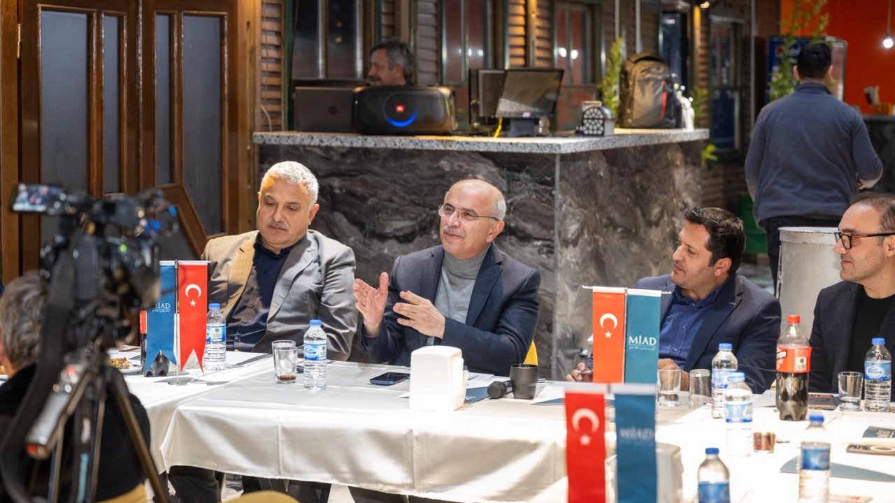 Başkan Er, MİAD yönetimi ve üyeleriyle bir araya geldi